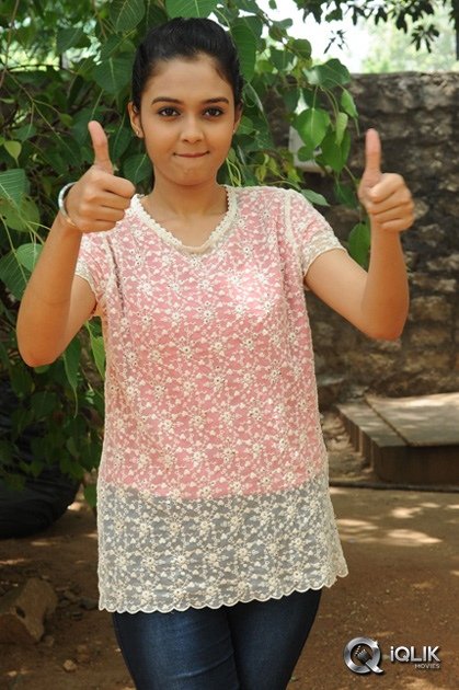 Pragati-Chourasiya-at-Basthi-Movie-Show-Press-Meet